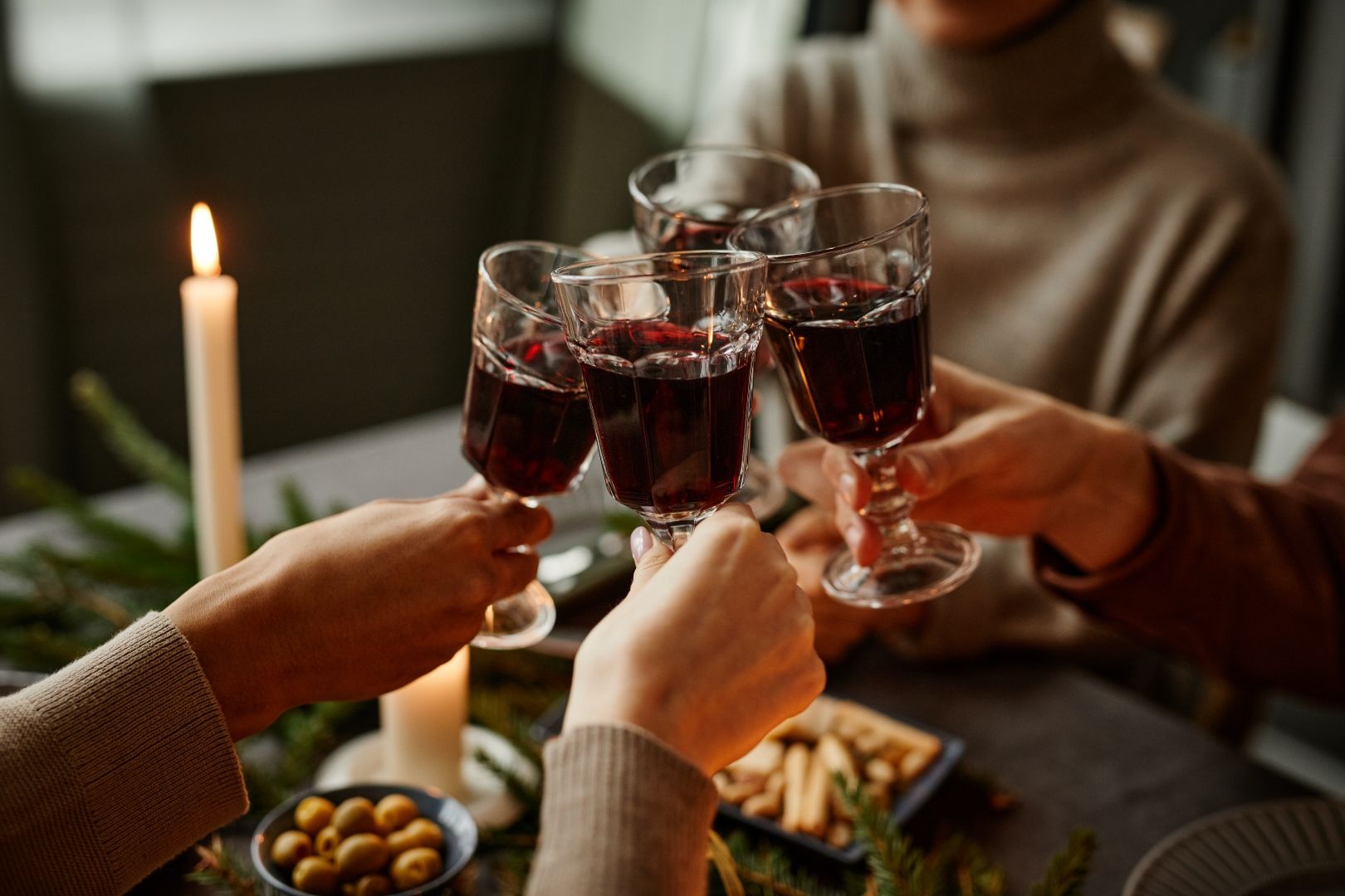 Navigating common addiction triggers during the holiday season